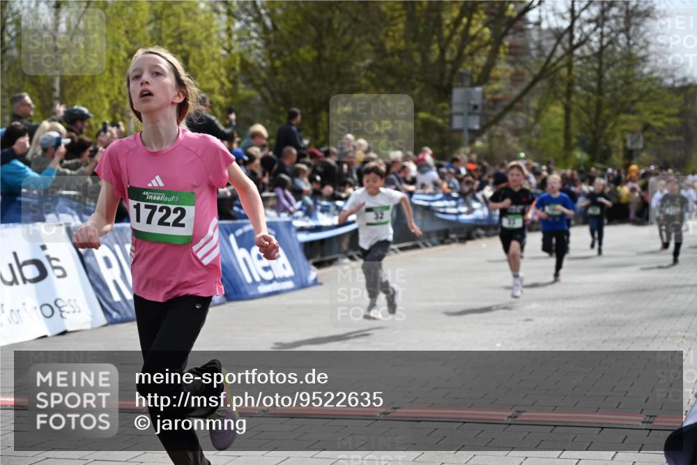 12.04.2026 - 45. Internationalen Wilhelmsburger Insellauf J. Mangold http://msf.ph/oto/9522635 12.04.2026 14:34:23 Ziel 1014, 1731, 1722, 32, 33, 104, 314, 1718 meine-sportfotos.de