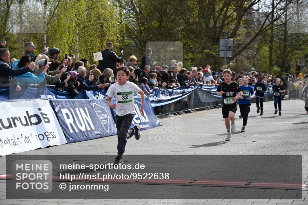 12.04.2026 - 45. Internationalen Wilhelmsburger Insellauf J. Mangold http://msf.ph/oto/9522638 12.04.2026 14:34:24 Ziel 1731, 1722, 32, 33, 104, 314, 1718, 160, 483, 839, 1713 meine-sportfotos.de