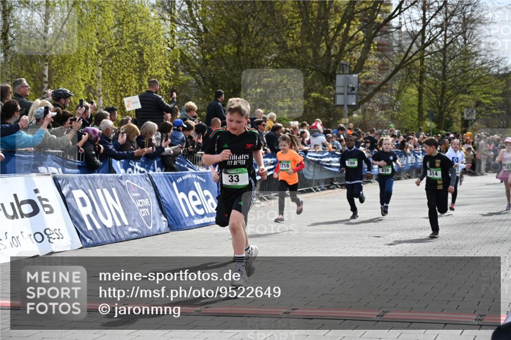 12.04.2026 - 45. Internationalen Wilhelmsburger Insellauf J. Mangold http://msf.ph/oto/9522649 12.04.2026 14:34:25 Ziel 1731, 1722, 32, 33, 104, 314, 1718, 160, 483, 839, 1713 meine-sportfotos.de