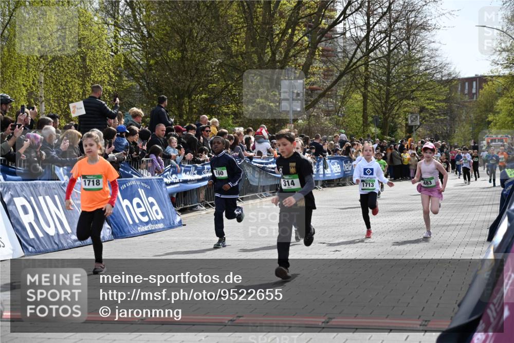 12.04.2026 - 45. Internationalen Wilhelmsburger Insellauf J. Mangold http://msf.ph/oto/9522655 12.04.2026 14:34:26 Ziel 1731, 1722, 32, 33, 104, 314, 1718, 160, 483, 839, 1713, 1723 meine-sportfotos.de