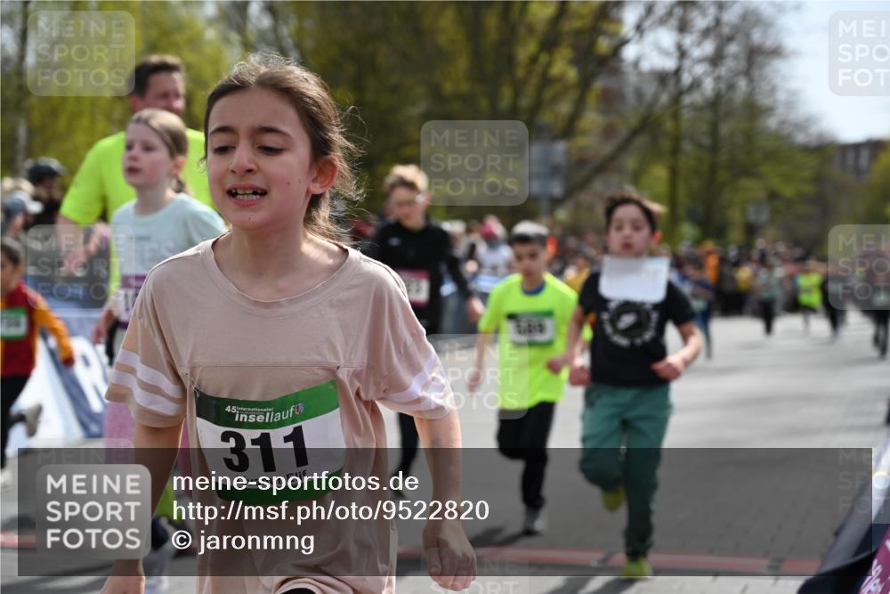 12.04.2026 - 45. Internationalen Wilhelmsburger Insellauf J. Mangold http://msf.ph/oto/9522820 12.04.2026 14:34:47 Ziel 110, 524, 660, 843, 815, 423, 16, 837, 311, 589, 808, 1720, 538, 40, 303 meine-sportfotos.de