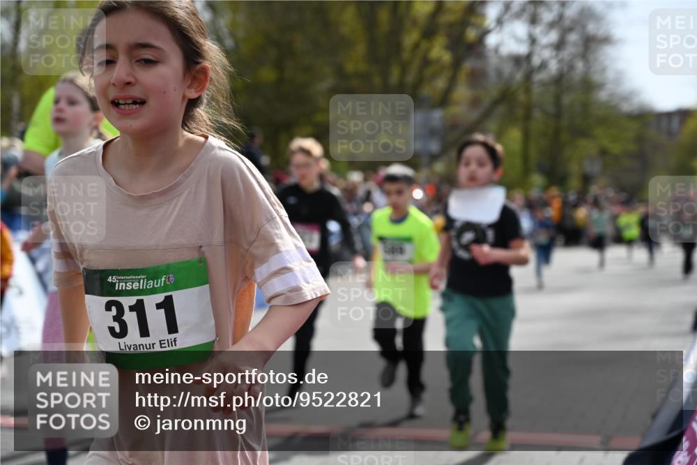 12.04.2026 - 45. Internationalen Wilhelmsburger Insellauf J. Mangold http://msf.ph/oto/9522821 12.04.2026 14:34:47 Ziel 110, 524, 660, 843, 815, 423, 16, 837, 311, 589, 808, 1720, 538, 40, 303 meine-sportfotos.de