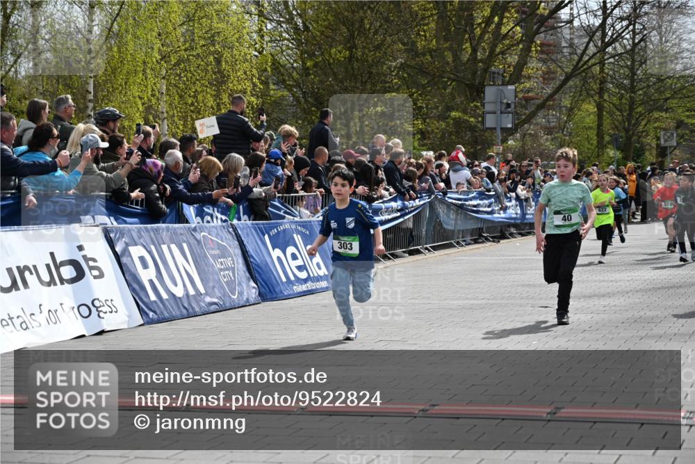 12.04.2026 - 45. Internationalen Wilhelmsburger Insellauf J. Mangold http://msf.ph/oto/9522824 12.04.2026 14:34:50 Ziel 589, 808, 1720, 538, 40, 303, 993, 519, 999 meine-sportfotos.de