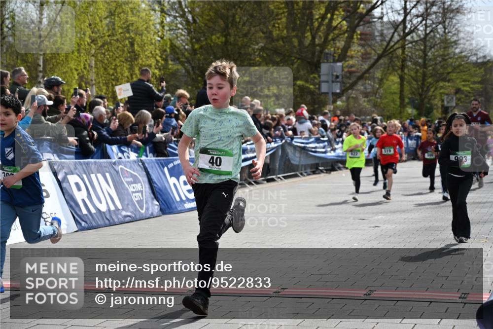 12.04.2026 - 45. Internationalen Wilhelmsburger Insellauf J. Mangold http://msf.ph/oto/9522833 12.04.2026 14:34:52 Ziel 538, 40, 303, 993, 519, 999, 622, 471, 356, 47, 1021, 485, 489, 1016 meine-sportfotos.de