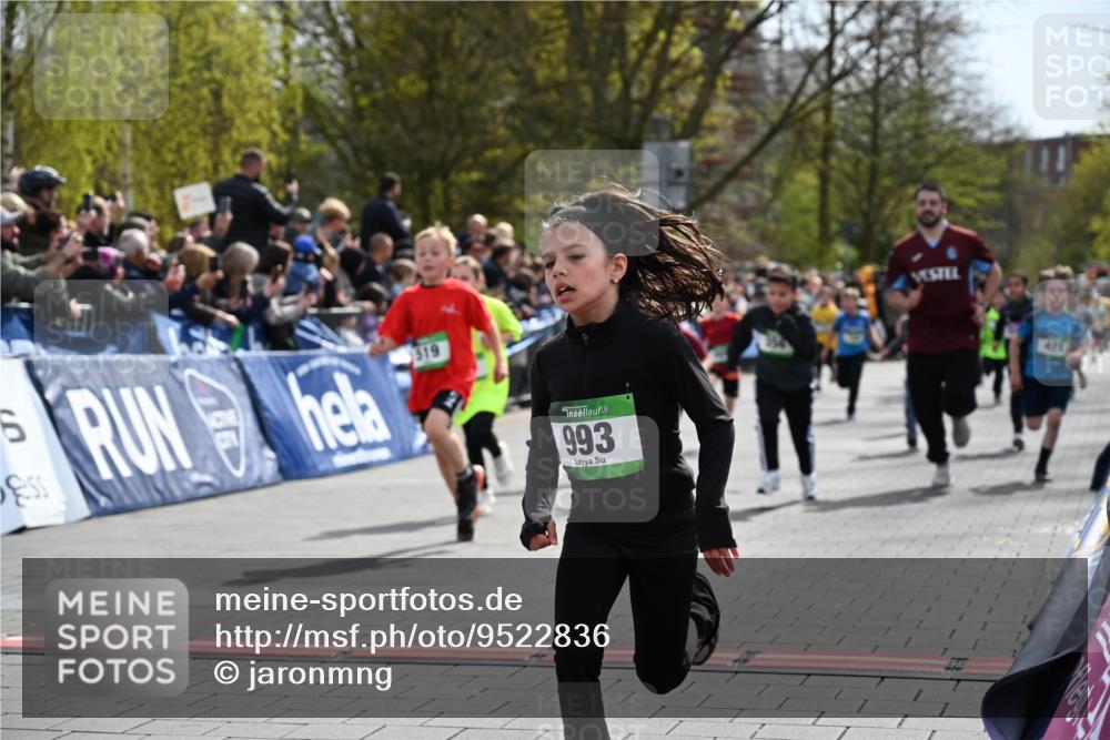 12.04.2026 - 45. Internationalen Wilhelmsburger Insellauf J. Mangold http://msf.ph/oto/9522836 12.04.2026 14:34:53 Ziel 538, 40, 303, 993, 519, 999, 622, 471, 356, 47, 1021, 485, 489, 1016, 122, 476, 472 meine-sportfotos.de