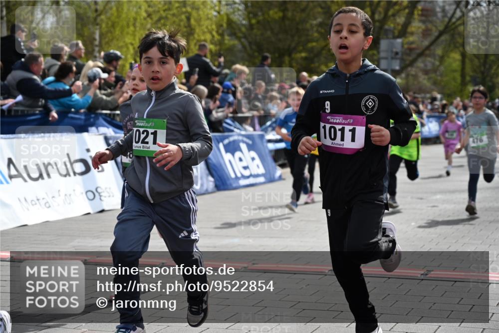 12.04.2026 - 45. Internationalen Wilhelmsburger Insellauf J. Mangold http://msf.ph/oto/9522854 12.04.2026 14:34:57 Ziel 519, 999, 622, 471, 356, 47, 1021, 485, 489, 1016, 122, 476, 472, 575, 287, 326, 464, 1706, 346, 1726, 556, 840 meine-sportfotos.de