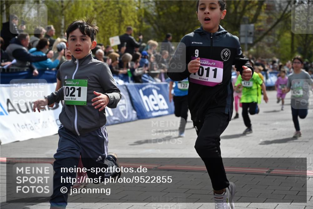 12.04.2026 - 45. Internationalen Wilhelmsburger Insellauf J. Mangold http://msf.ph/oto/9522855 12.04.2026 14:34:57 Ziel 519, 999, 622, 471, 356, 47, 1021, 485, 489, 1016, 122, 476, 472, 575, 287, 326, 464, 1706, 346, 1726, 556, 840 meine-sportfotos.de