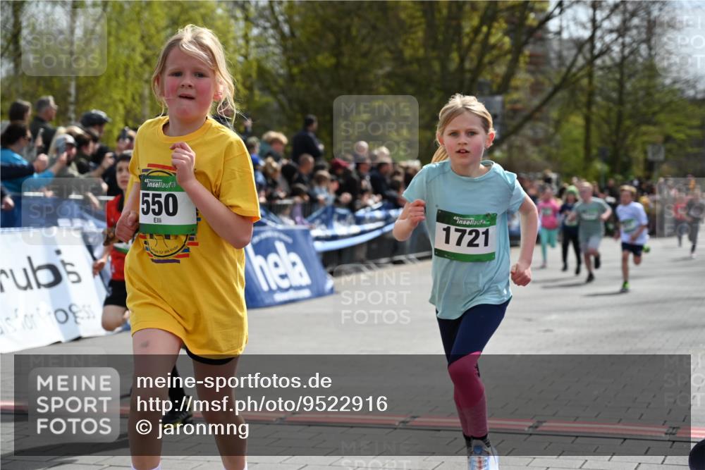 12.04.2026 - 45. Internationalen Wilhelmsburger Insellauf J. Mangold http://msf.ph/oto/9522916 12.04.2026 14:35:04 Ziel 464, 1706, 346, 1726, 556, 840, 864, 288, 1725, 550, 527, 1721, 616, 816, 677, 69, 470, 1750 meine-sportfotos.de