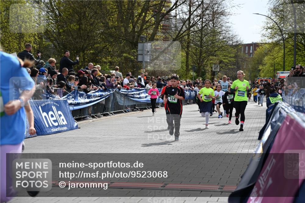 12.04.2026 - 45. Internationalen Wilhelmsburger Insellauf J. Mangold http://msf.ph/oto/9523068 12.04.2026 14:35:32 Ziel 1717, 312, 340, 848, 1728, 474, 484, 137, 582, 334, 514, 594, 680 meine-sportfotos.de