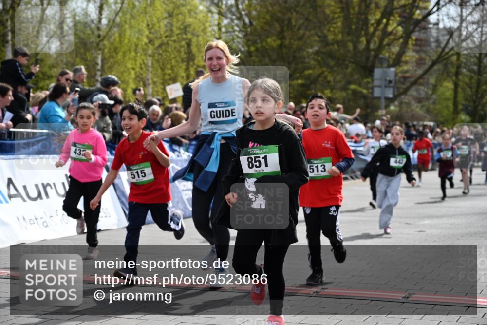 12.04.2026 - 45. Internationalen Wilhelmsburger Insellauf J. Mangold http://msf.ph/oto/9523086 12.04.2026 14:35:38 Ziel 334, 514, 594, 680, 851, 515, 432, 513, 442, 603, 364, 425, 813, 674, 1724 meine-sportfotos.de