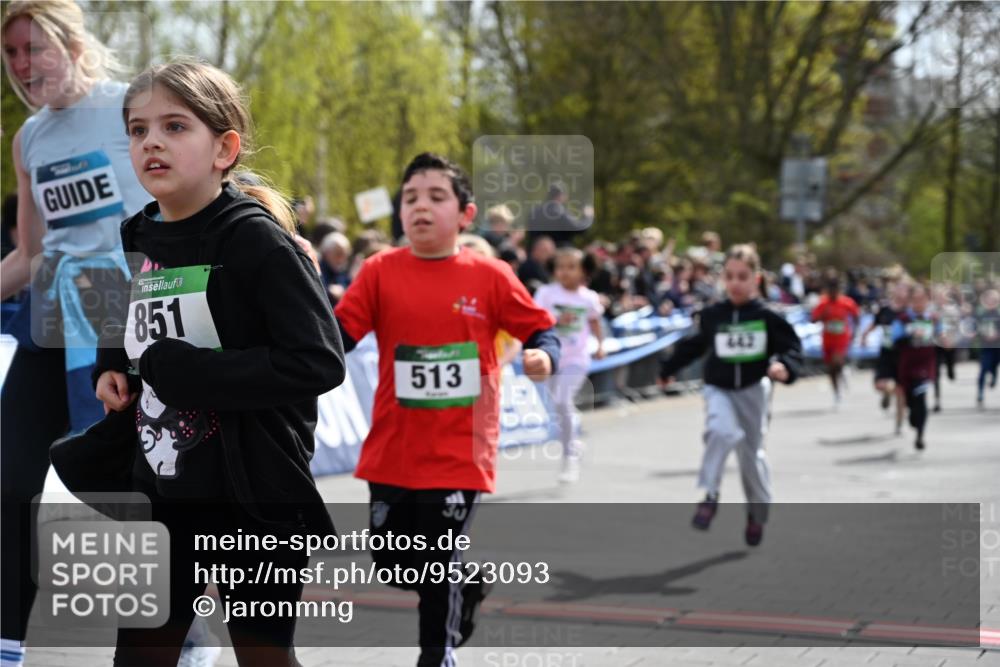 12.04.2026 - 45. Internationalen Wilhelmsburger Insellauf J. Mangold http://msf.ph/oto/9523093 12.04.2026 14:35:39 Ziel 514, 594, 680, 851, 515, 432, 513, 442, 603, 364, 425, 813, 674, 1724, 118, 322, 525 meine-sportfotos.de