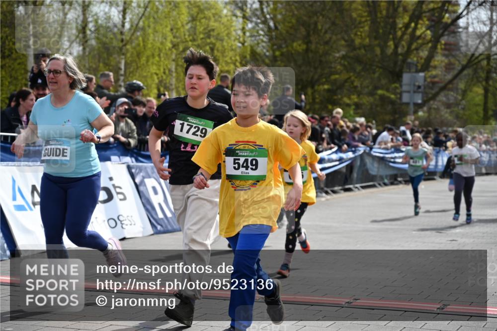 12.04.2026 - 45. Internationalen Wilhelmsburger Insellauf J. Mangold http://msf.ph/oto/9523136 12.04.2026 14:35:47 Ziel 118, 322, 525, 77, 549, 1729, 606, 13, 850, 481, 81 meine-sportfotos.de