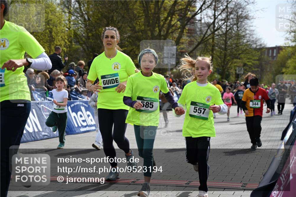 12.04.2026 - 45. Internationalen Wilhelmsburger Insellauf J. Mangold http://msf.ph/oto/9523194 12.04.2026 14:35:57 Ziel 1069, 583, 628, 557, 585, 79, 76, 344, 90, 1732 meine-sportfotos.de