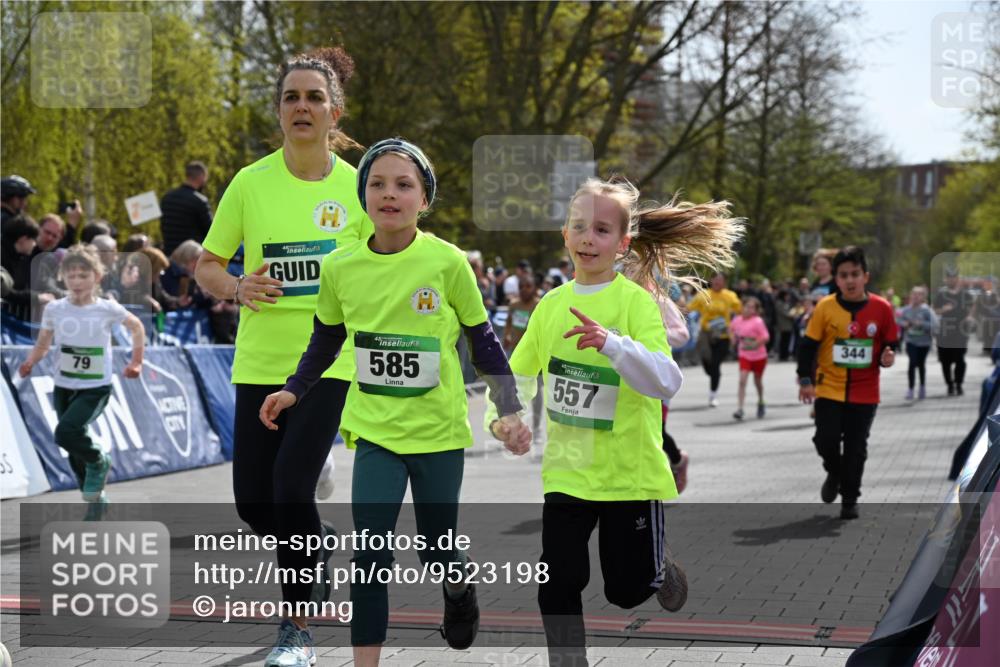 12.04.2026 - 45. Internationalen Wilhelmsburger Insellauf J. Mangold http://msf.ph/oto/9523198 12.04.2026 14:35:57 Ziel 1069, 583, 628, 557, 585, 79, 76, 344, 90, 1732 meine-sportfotos.de