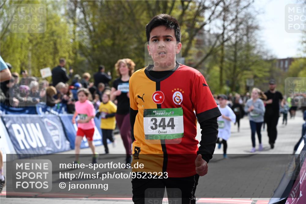 12.04.2026 - 45. Internationalen Wilhelmsburger Insellauf J. Mangold http://msf.ph/oto/9523223 12.04.2026 14:36:01 Ziel 79, 76, 344, 90, 1732, 847, 641, 1056, 411 meine-sportfotos.de