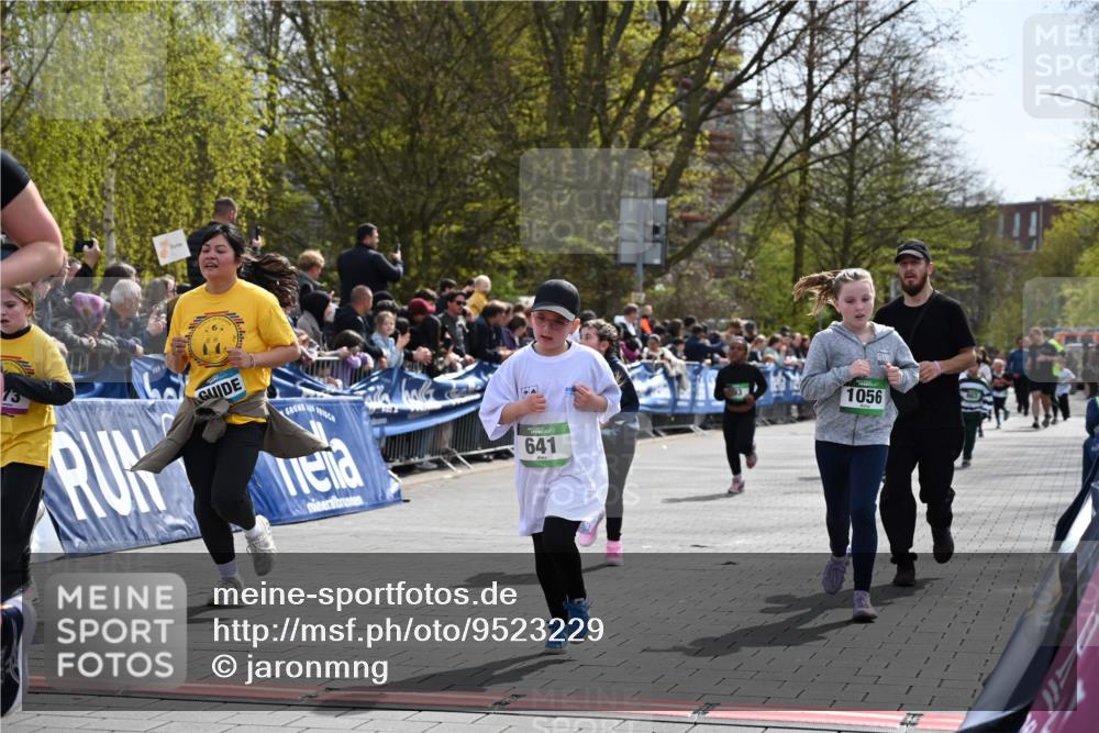 12.04.2026 - 45. Internationalen Wilhelmsburger Insellauf J. Mangold http://msf.ph/oto/9523229 12.04.2026 14:36:03 Ziel 344, 90, 1732, 847, 641, 1056, 411, 93, 148 meine-sportfotos.de
