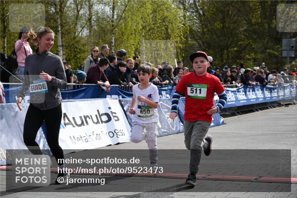 12.04.2026 - 45. Internationalen Wilhelmsburger Insellauf J. Mangold http://msf.ph/oto/9523473 12.04.2026 14:36:58 Ziel 644, 511, 650, 689 meine-sportfotos.de