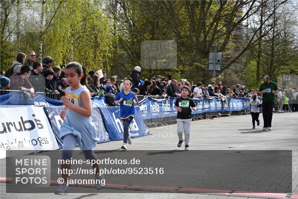 12.04.2026 - 45. Internationalen Wilhelmsburger Insellauf J. Mangold http://msf.ph/oto/9523516 12.04.2026 14:37:09 Ziel 92, 874, 297 meine-sportfotos.de