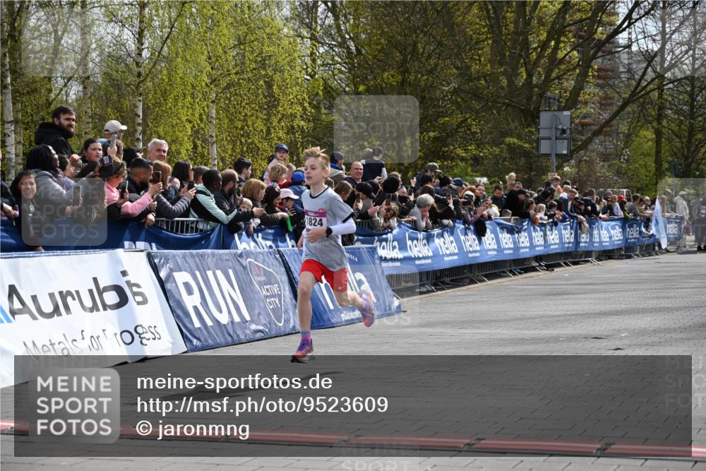 12.04.2026 - 45. Internationalen Wilhelmsburger Insellauf J. Mangold http://msf.ph/oto/9523609 12.04.2026 14:48:26 Ziel 1835, 1824 meine-sportfotos.de