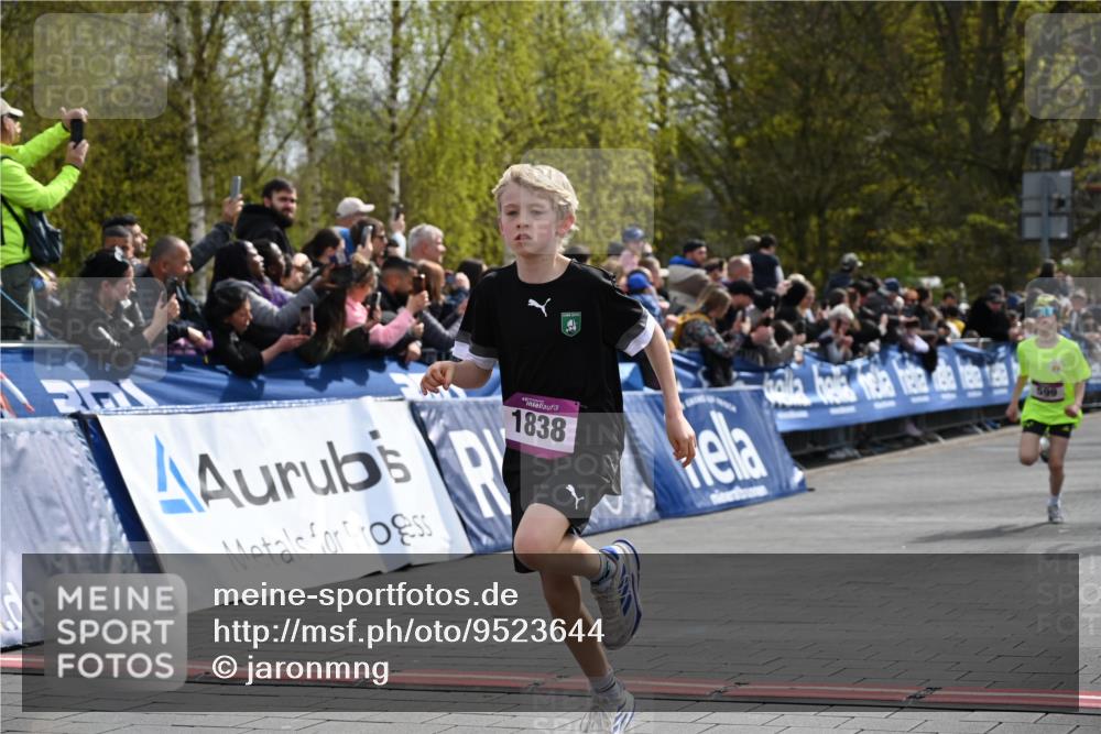 12.04.2026 - 45. Internationalen Wilhelmsburger Insellauf J. Mangold http://msf.ph/oto/9523644 12.04.2026 14:48:37 Ziel 71, 1838, 1068, 599, 18 meine-sportfotos.de