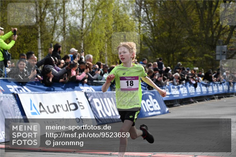 12.04.2026 - 45. Internationalen Wilhelmsburger Insellauf J. Mangold http://msf.ph/oto/9523659 12.04.2026 14:48:39 Ziel 71, 1838, 1068, 599, 18, 382 meine-sportfotos.de