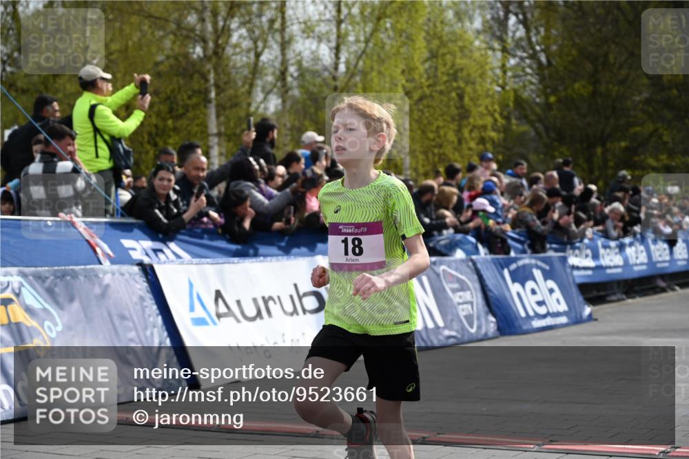 12.04.2026 - 45. Internationalen Wilhelmsburger Insellauf J. Mangold http://msf.ph/oto/9523661 12.04.2026 14:48:39 Ziel 71, 1838, 1068, 599, 18, 382 meine-sportfotos.de