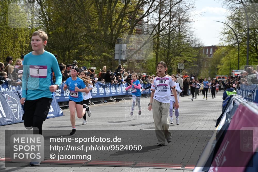 12.04.2026 - 45. Internationalen Wilhelmsburger Insellauf J. Mangold http://msf.ph/oto/9524050 12.04.2026 14:49:46 Ziel 879, 1839, 401, 1812, 106, 169, 1, 1813, 497, 1808, 406, 1811, 367, 1830, 1848, 439 meine-sportfotos.de
