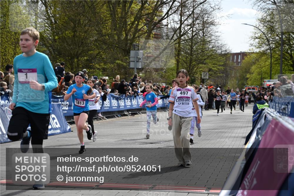 12.04.2026 - 45. Internationalen Wilhelmsburger Insellauf J. Mangold http://msf.ph/oto/9524051 12.04.2026 14:49:46 Ziel 879, 1839, 401, 1812, 106, 169, 1, 1813, 497, 1808, 406, 1811, 367, 1830, 1848, 439 meine-sportfotos.de