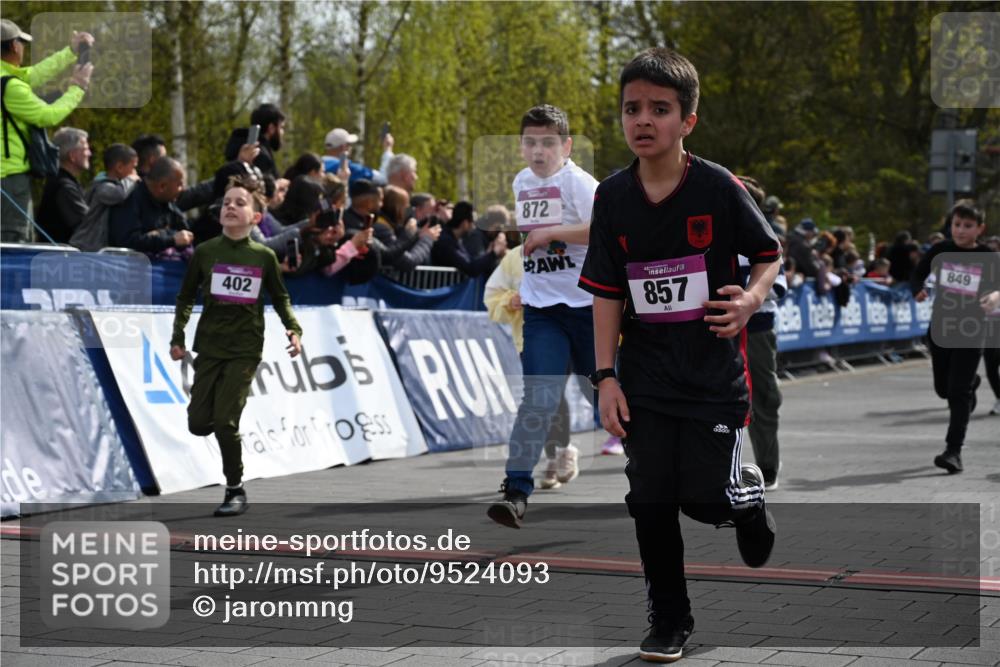 12.04.2026 - 45. Internationalen Wilhelmsburger Insellauf J. Mangold http://msf.ph/oto/9524093 12.04.2026 14:49:57 Ziel 389, 1821, 857, 872, 402, 451, 608, 466, 878, 849, 861, 875, 572, 336, 1036, 1847, 400 meine-sportfotos.de