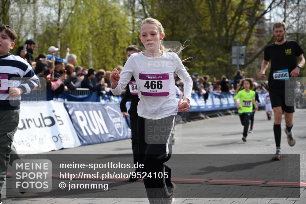 12.04.2026 - 45. Internationalen Wilhelmsburger Insellauf J. Mangold http://msf.ph/oto/9524105 12.04.2026 14:49:58 Ziel 1821, 857, 872, 402, 451, 608, 466, 878, 849, 861, 875, 572, 336, 1036, 1847, 400, 672 meine-sportfotos.de