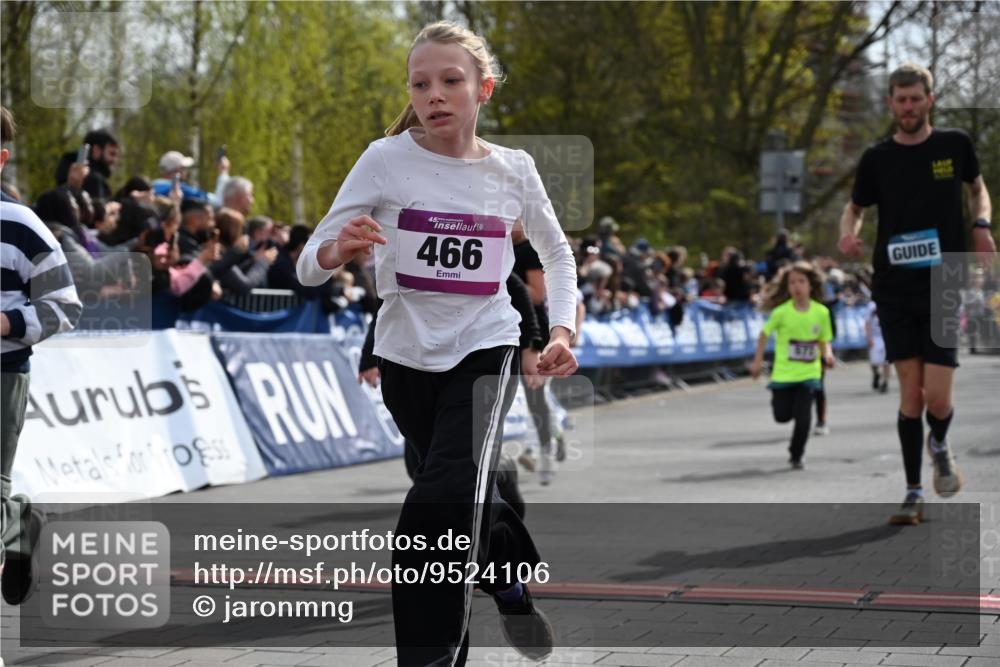 12.04.2026 - 45. Internationalen Wilhelmsburger Insellauf J. Mangold http://msf.ph/oto/9524106 12.04.2026 14:49:58 Ziel 1821, 857, 872, 402, 451, 608, 466, 878, 849, 861, 875, 572, 336, 1036, 1847, 400, 672 meine-sportfotos.de