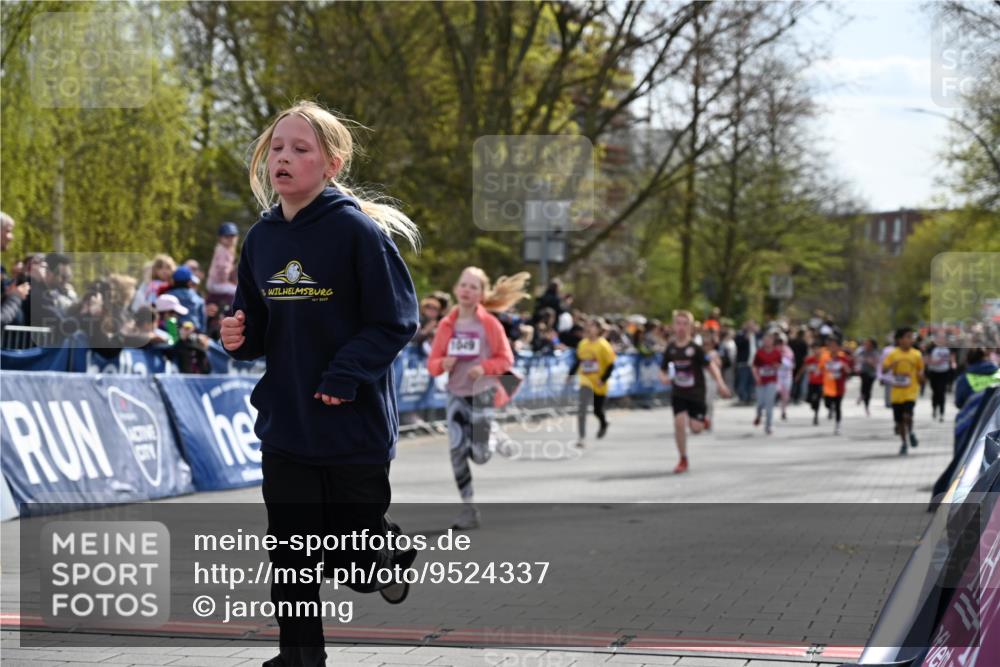 12.04.2026 - 45. Internationalen Wilhelmsburger Insellauf J. Mangold http://msf.ph/oto/9524337 12.04.2026 14:50:43 Ziel 362, 865, 1844, 98, 22, 654, 420, 877, 1049, 1837, 609, 331 meine-sportfotos.de