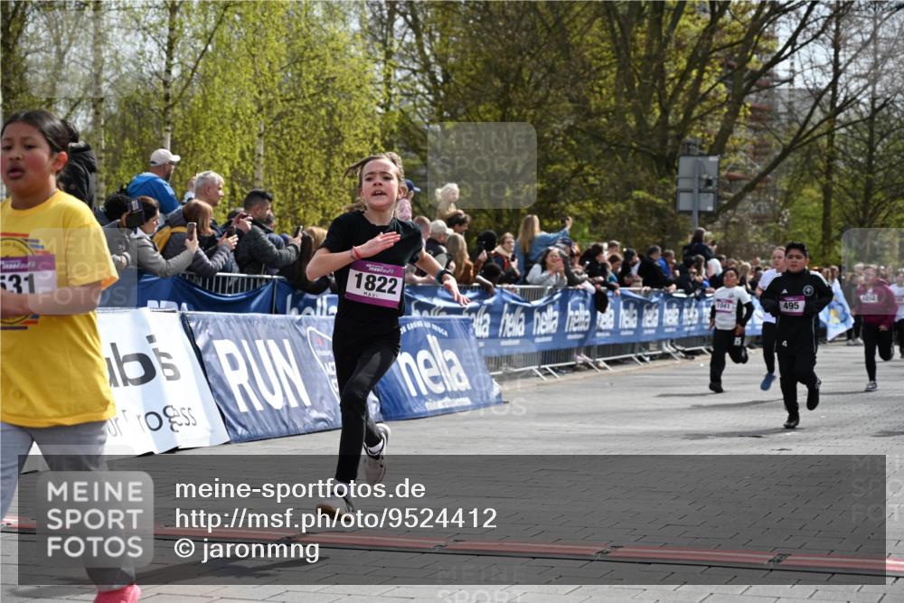 12.04.2026 - 45. Internationalen Wilhelmsburger Insellauf J. Mangold http://msf.ph/oto/9524412 12.04.2026 14:50:59 Ziel 663, 359, 858, 531, 493, 1822, 495, 1041, 1052, 116 meine-sportfotos.de