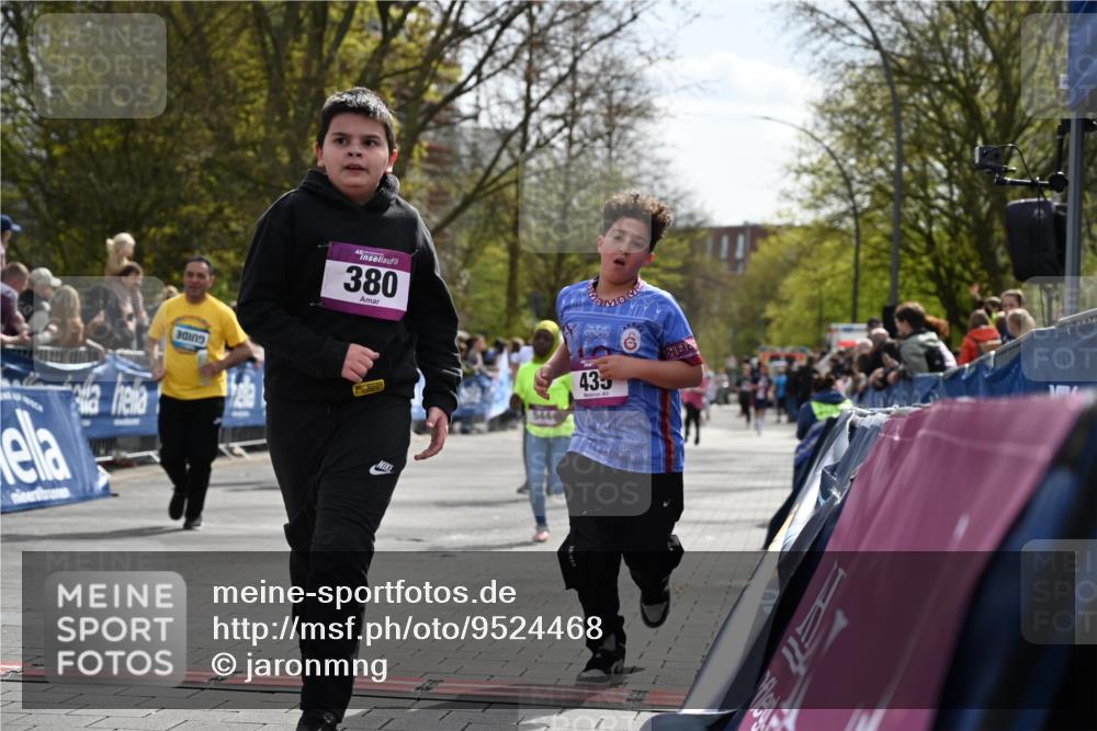 12.04.2026 - 45. Internationalen Wilhelmsburger Insellauf J. Mangold http://msf.ph/oto/9524468 12.04.2026 14:51:15 Ziel 1054, 1843, 380, 435, 1051, 544, 444, 868, 852 meine-sportfotos.de
