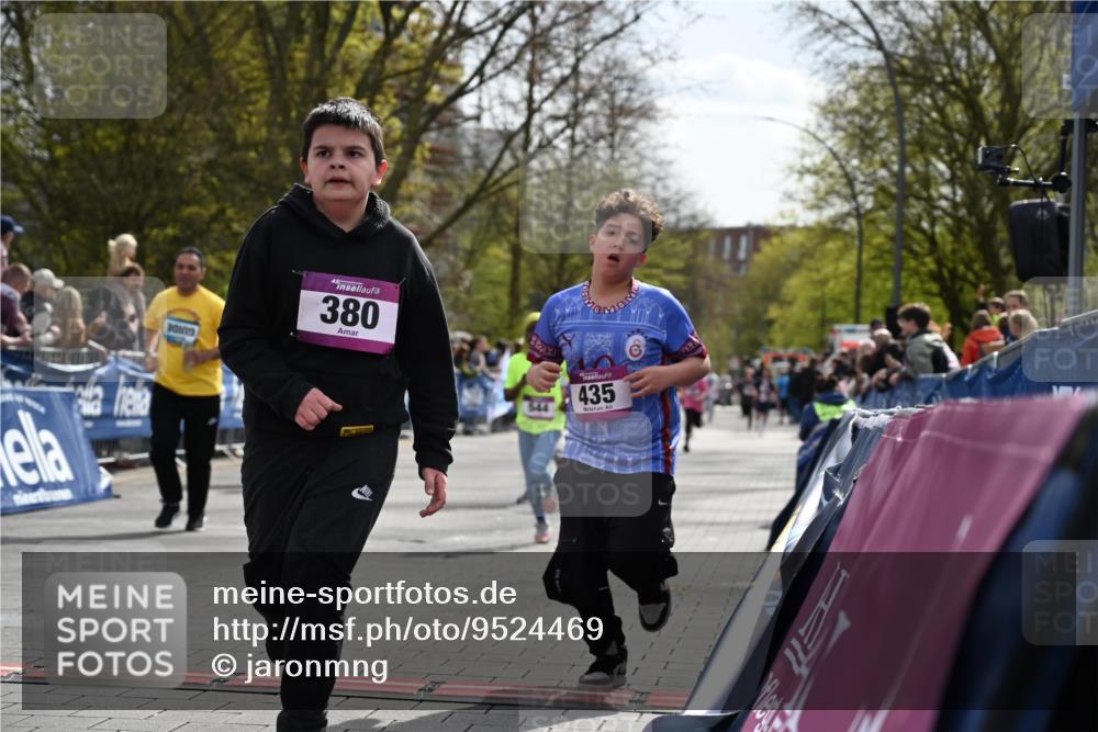 12.04.2026 - 45. Internationalen Wilhelmsburger Insellauf J. Mangold http://msf.ph/oto/9524469 12.04.2026 14:51:15 Ziel 1054, 1843, 380, 435, 1051, 544, 444, 868, 852 meine-sportfotos.de