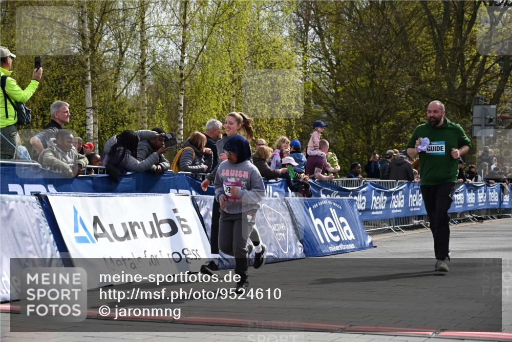 12.04.2026 - 45. Internationalen Wilhelmsburger Insellauf J. Mangold http://msf.ph/oto/9524610 12.04.2026 14:51:50 Ziel 512, 394 meine-sportfotos.de