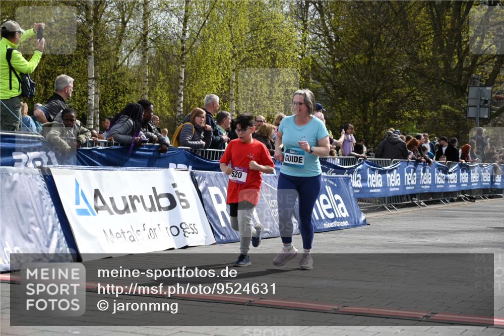 12.04.2026 - 45. Internationalen Wilhelmsburger Insellauf J. Mangold http://msf.ph/oto/9524631 12.04.2026 14:52:00 Ziel 520, 350, 892, 490, 114 meine-sportfotos.de