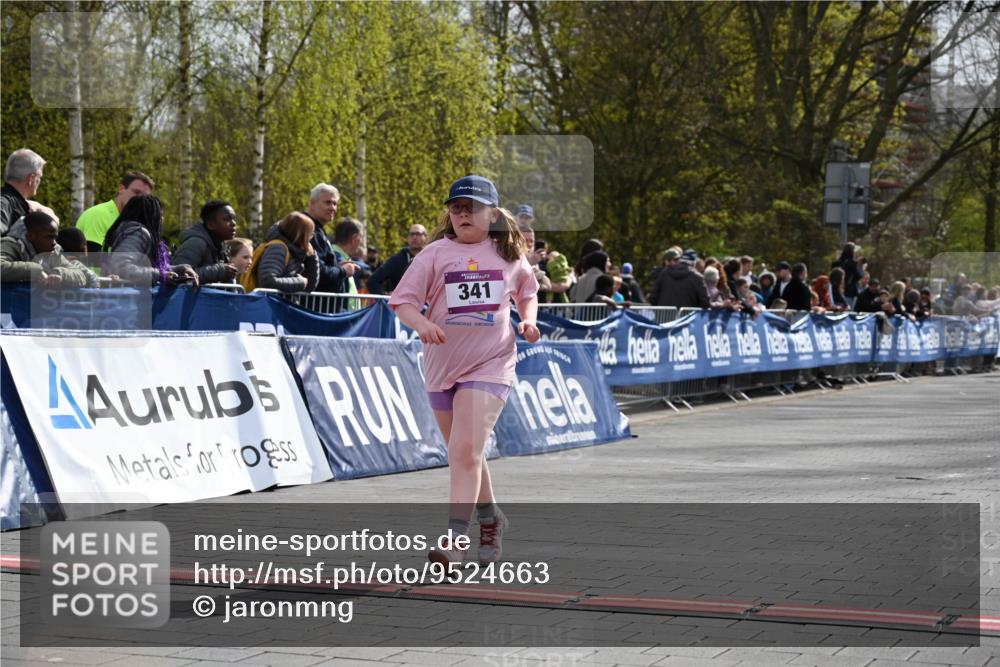 12.04.2026 - 45. Internationalen Wilhelmsburger Insellauf J. Mangold http://msf.ph/oto/9524663 12.04.2026 14:52:08 Ziel 114, 341 meine-sportfotos.de