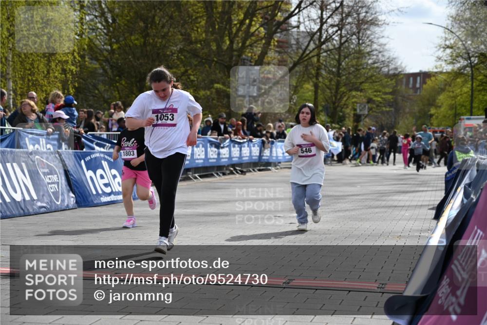12.04.2026 - 45. Internationalen Wilhelmsburger Insellauf J. Mangold http://msf.ph/oto/9524730 12.04.2026 14:52:38 Ziel 1053, 546, 1803 meine-sportfotos.de