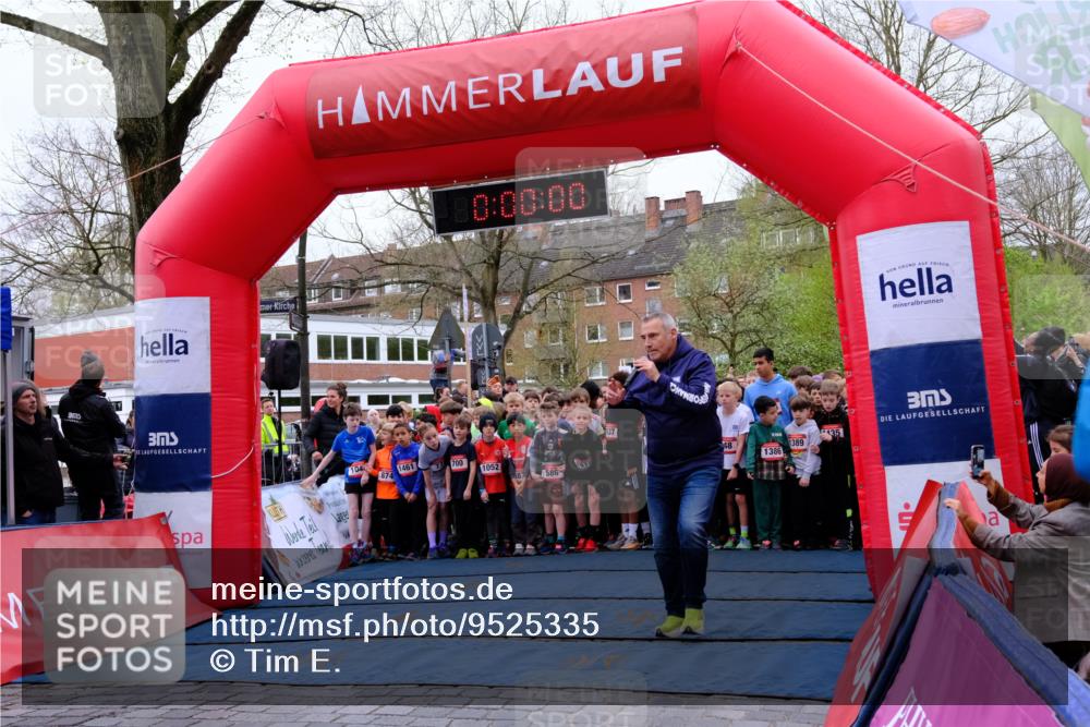 19.04.2026 - Hammer Lauf Tim E. http://msf.ph/oto/9525335 19.04.2026 09:20:23 Ziel 448, 586, 587, 700, 771, 874, 1039, 1040, 1052, 1065, 1086, 1139, 1195, 1237, 1257 meine-sportfotos.de