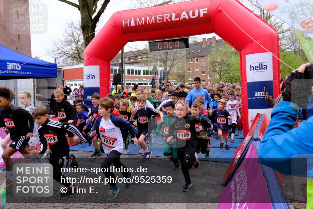 19.04.2026 - Hammer Lauf Tim E. http://msf.ph/oto/9525359 19.04.2026 09:20:30 Ziel 393, 394, 447, 448, 456, 458, 462, 496, 497, 517, 586, 587, 591, 594, 595, 598, 640, 644, 694, 700, 708, 722, 769, 771, 787, 788, 840, 841, 874, 875, 897, 900, 904, 925, 926, 927, 961, 962, 965, 1014, 1024, 1039, 1040, 1052, 1055, 1058, 1060, 1065, 1078, 1086, 1087, 1139, 1155, 1156, 1172, 1173, 1191, 1192, 1195, 1197, 1199, 1213, 1222, 1223, 1237, 1238, 1240, 1241, 1242, 1245, 1257, 1272, 1287, 1306 meine-sportfotos.de