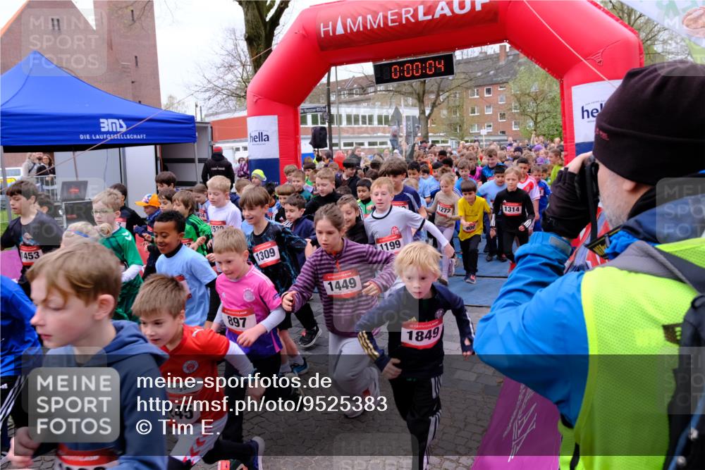 19.04.2026 - Hammer Lauf Tim E. http://msf.ph/oto/9525383 19.04.2026 09:20:33 Ziel 393, 394, 447, 448, 456, 458, 462, 496, 497, 517, 569, 586, 587, 591, 594, 595, 598, 633, 640, 644, 694, 700, 708, 722, 769, 771, 787, 788, 840, 841, 874, 875, 893, 897, 900, 904, 924, 925, 926, 927, 946, 961, 962, 965, 993, 1006, 1014, 1024, 1039, 1040, 1052, 1055, 1057, 1058, 1060, 1065, 1078, 1086, 1087, 1094, 1139, 1155, 1156, 1172, 1173, 1180, 1191, 1192, 1195, 1197, 1199, 1205, 1213, 1222, 1223, 1237, 1238, 1240, 1241, 1242, 1245, 1257, 1259, 1272, 1281, 1282, 1283, 1287, 1306 meine-sportfotos.de
