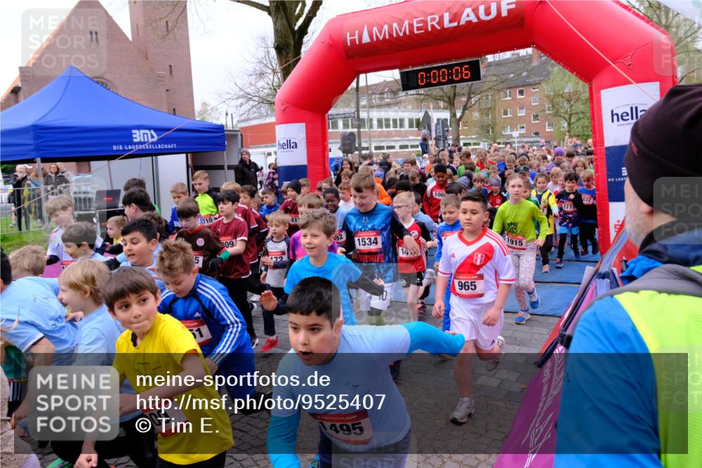 19.04.2026 - Hammer Lauf Tim E. http://msf.ph/oto/9525407 19.04.2026 09:20:35 Ziel 394, 419, 447, 456, 496, 497, 517, 550, 553, 569, 591, 594, 595, 598, 633, 644, 694, 708, 722, 787, 818, 840, 841, 884, 893, 899, 900, 924, 926, 946, 961, 962, 965, 970, 993, 1006, 1014, 1024, 1055, 1057, 1058, 1060, 1078, 1087, 1094, 1138, 1154, 1156, 1172, 1173, 1178, 1180, 1191, 1192, 1197, 1199, 1205, 1213, 1221, 1222, 1225, 1238, 1242, 1245, 1259, 1272, 1281, 1282, 1283, 1287, 1306, 1382, 1384, 1416, 1419, 1424, 1425, 1542, 1548, 1550, 1658, 1661 meine-sportfotos.de