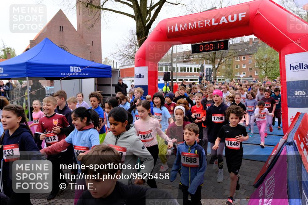 19.04.2026 - Hammer Lauf Tim E. http://msf.ph/oto/9525458 19.04.2026 09:20:42 Ziel 379, 419, 527, 550, 553, 569, 597, 633, 686, 768, 776, 818, 845, 853, 884, 886, 887, 893, 894, 899, 911, 917, 924, 970, 993, 998, 1005, 1006, 1020, 1025, 1088, 1094, 1098, 1099, 1112, 1128, 1135, 1136, 1138, 1154, 1178, 1180, 1181, 1221, 1225, 1254, 1302, 1365, 1374, 1376, 1378, 1382, 1383, 1384, 1408, 1412, 1416, 1418, 1419, 1424, 1425, 1465, 1542, 1546, 1547, 1548, 1550, 1551, 1553, 1555, 1556, 1620, 1622, 1658, 1661 meine-sportfotos.de