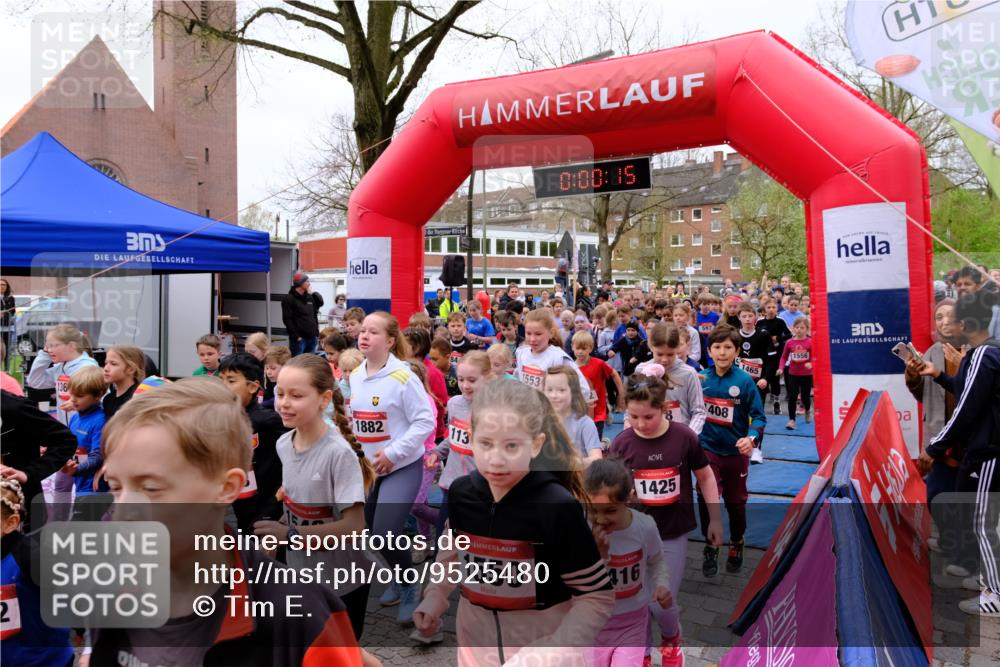 19.04.2026 - Hammer Lauf Tim E. http://msf.ph/oto/9525480 19.04.2026 09:20:44 Ziel 379, 419, 457, 460, 476, 495, 527, 547, 550, 553, 597, 686, 768, 776, 795, 818, 845, 853, 884, 886, 887, 894, 899, 911, 917, 970, 998, 1005, 1020, 1025, 1043, 1080, 1088, 1097, 1098, 1099, 1112, 1120, 1128, 1135, 1136, 1138, 1154, 1178, 1181, 1221, 1225, 1235, 1254, 1302, 1354, 1358, 1365, 1374, 1376, 1378, 1382, 1383, 1384, 1400, 1408, 1412, 1416, 1418, 1419, 1424, 1425, 1426, 1465, 1541, 1542, 1543, 1546, 1547, 1548, 1550, 1551, 1553, 1555, 1556, 1615, 1620, 1622, 1658, 1661 meine-sportfotos.de