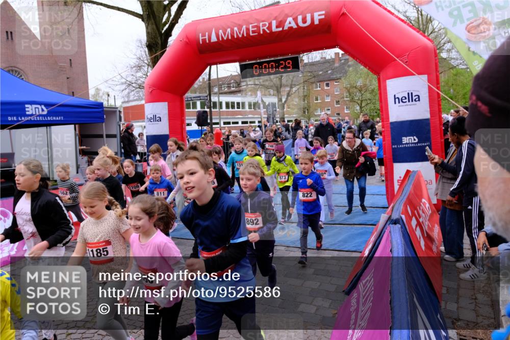 19.04.2026 - Hammer Lauf Tim E. http://msf.ph/oto/9525586 19.04.2026 09:20:57 Ziel 363, 560, 746, 780, 811, 821, 822, 824, 829, 839, 851, 866, 870, 873, 880, 958, 1019, 1054, 1090, 1095, 1113, 1185, 1193, 1194, 1232, 1233, 1248, 1284, 1285, 1286, 1308, 1312, 1313, 1324, 1363, 1381, 1427, 1430, 1441, 1512, 1557, 1562, 1653, 1709, 1753, 1835, 1861, 1881, 1885, 1892 meine-sportfotos.de