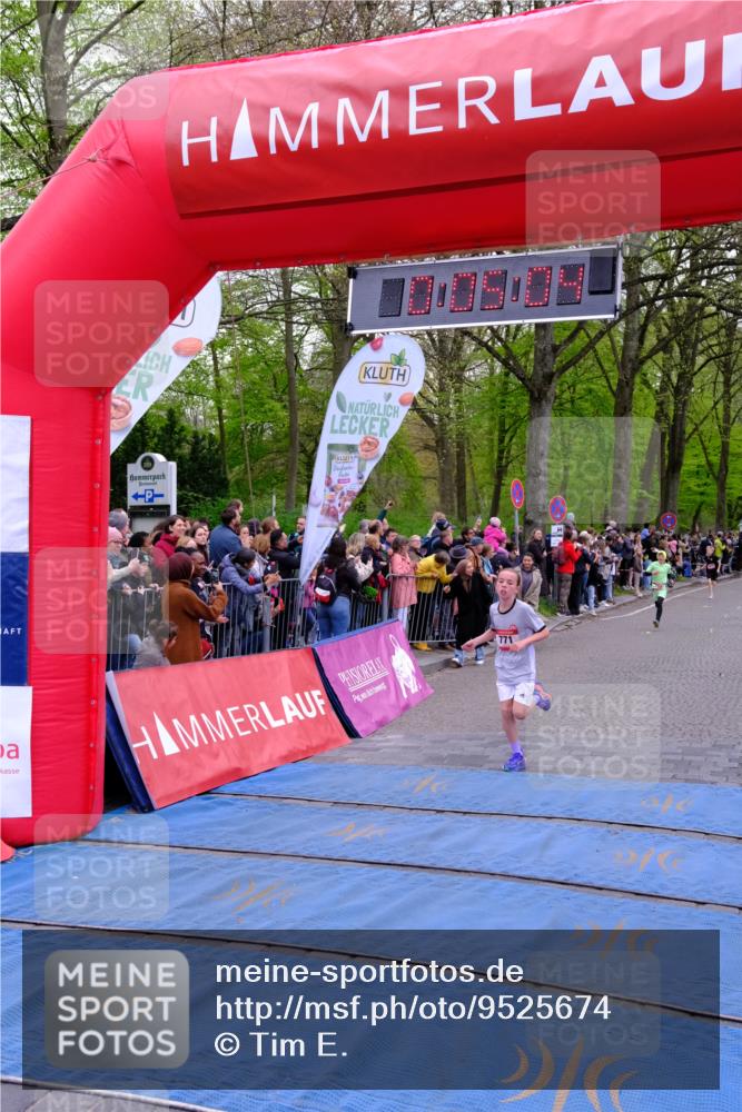19.04.2026 - Hammer Lauf Tim E. http://msf.ph/oto/9525674 19.04.2026 09:25:33 Ziel 393, 771, 1040, 1065, 1879 meine-sportfotos.de
