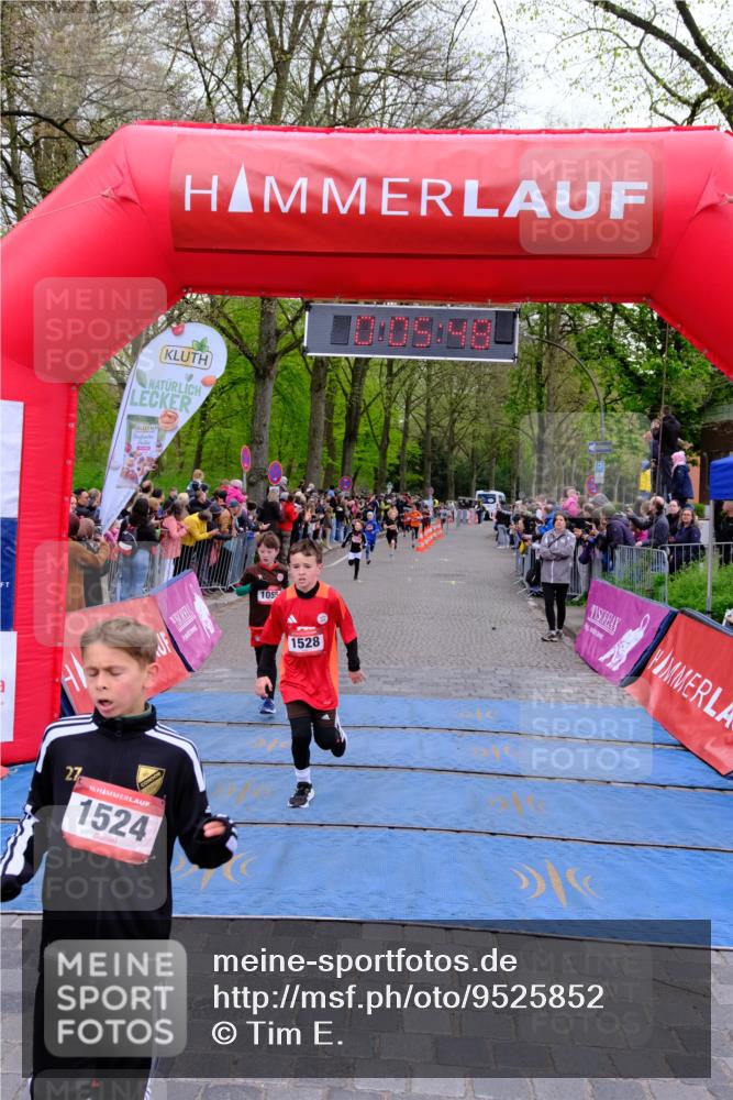 19.04.2026 - Hammer Lauf Tim E. http://msf.ph/oto/9525852 19.04.2026 09:26:17 Ziel 1055, 1099, 1241, 1348, 1405, 1455, 1524, 1528, 1532, 1893 meine-sportfotos.de