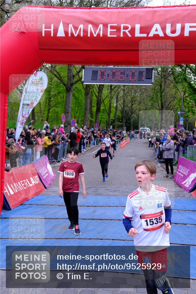 19.04.2026 - Hammer Lauf Tim E. http://msf.ph/oto/9525929 19.04.2026 09:26:29 Ziel 633, 875, 1052, 1087, 1154, 1325, 1394, 1396, 1398, 1526, 1535, 1603, 1809 meine-sportfotos.de