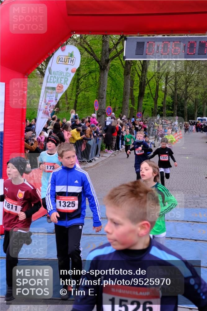 19.04.2026 - Hammer Lauf Tim E. http://msf.ph/oto/9525970 19.04.2026 09:26:36 Ziel 458, 1154, 1173, 1191, 1223, 1325, 1396, 1398, 1449, 1526, 1538, 1603, 1637, 1651, 1652, 1811, 1915 meine-sportfotos.de